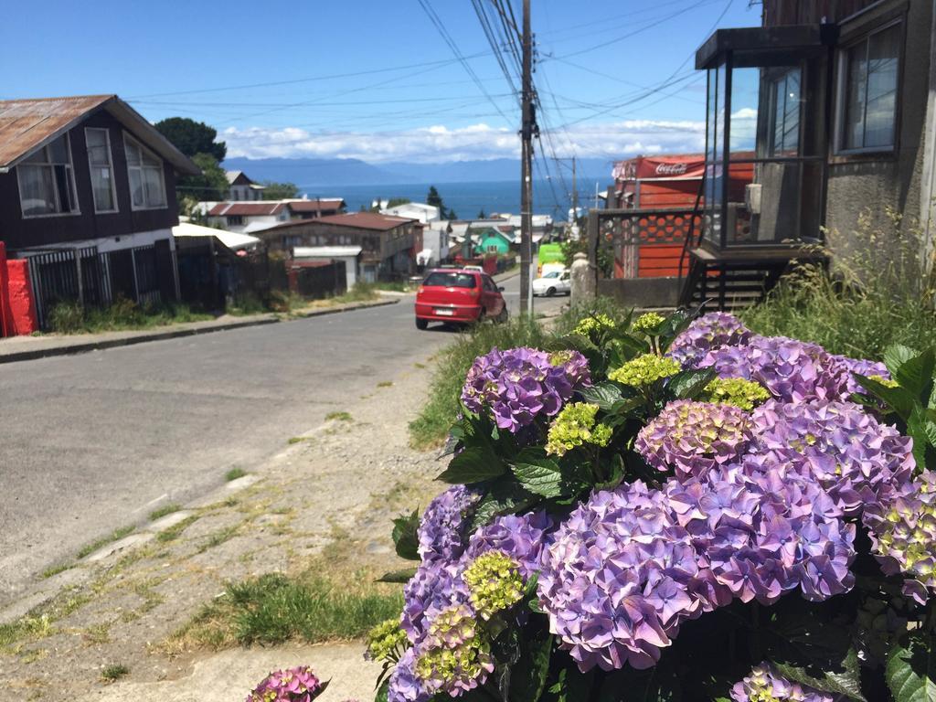 Hostal Y Cabanas Mirando Al Mar Puerto Montt Eksteriør bilde